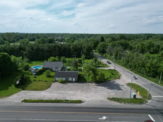 Corner Highway 7 retail site in Perth, ON63235339435523123