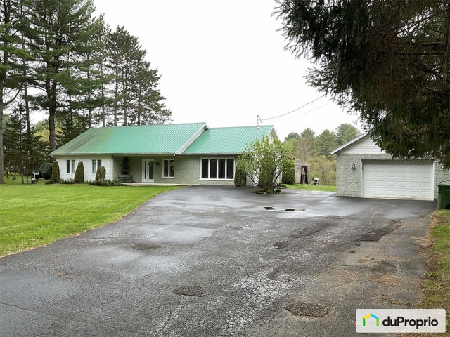 $725,000 - Bungalow for sale in Ste-Clotilde-De-Horton — photo 2