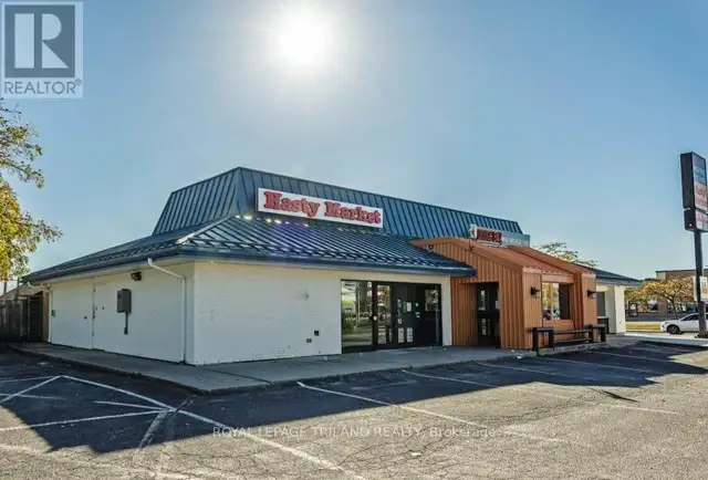 985 TALBOT STREET St. Thomas, Ontario in Commercial & Office Space for Rent in London - Image 38