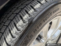 | Panoramic Vista Roof | Heated Front Seats | Heated Steering Wheel | Memory Seat | Rain-Sensing Wip... (image 9)
