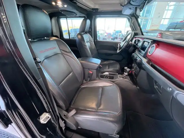 2021 Jeep Gladiator Rubicon | 4x4 | Remote start | Leather in Cars & Trucks in Prince George - Image 25