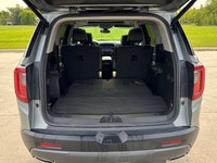 Selkirk GM Chevrolet Buick GMC Engine: V6 Cylinder Engine 3.6L L/100Km City: 12.6 L/100Km Hwy: 9.2 S... (image 9)