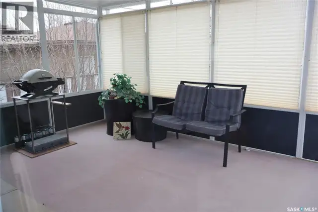 105 Magnan STREET Gravelbourg, Saskatchewan in Houses for Sale in Moose Jaw - Image 14
