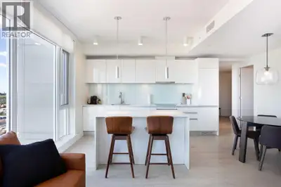 Urban luxury meets modern design in this stunning 2-bedroom, 2-bathroom suite in the iconic Guardian...