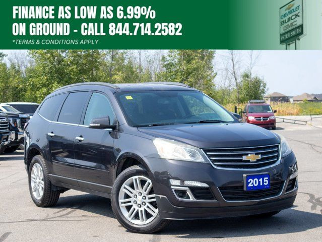 2015 Chevrolet Traverse LT - 3 Rows Of Seats in Cars & Trucks in Belleville
