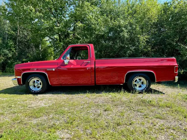 1983 GMC Truck Sierra 1500 Longbox in Cars & Trucks in Ottawa - Image 16