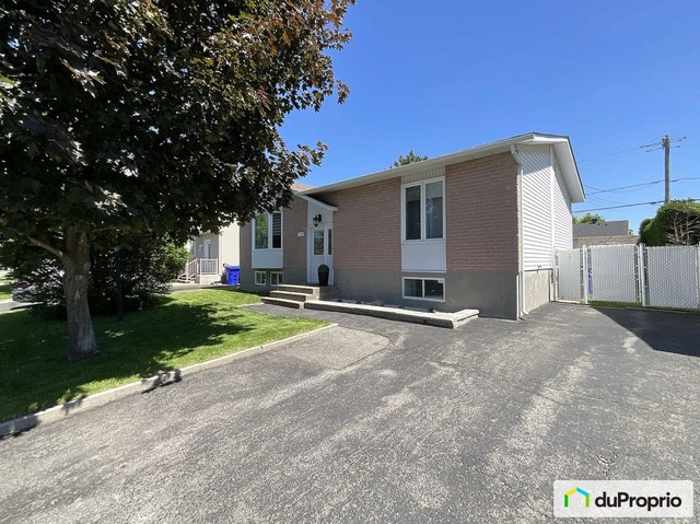 $598,000 - Bungalow for sale in Ste-Julie — photo 2