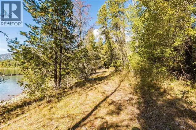 3788 Broadwater Road Castlegar, British Columbia in Houses for Sale in Nelson - Image 40