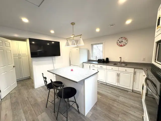 26-052 Brand new furnished upper flat in Bedford! in Short Term Rentals in City of Halifax - Image 5