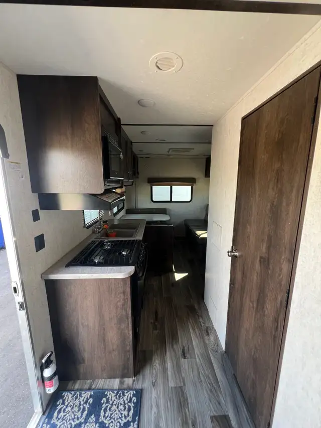 2018 STARCRAFT AUTUMN RIDGE CAMPING TRAILER 21FT 21FB (FINANCING in Travel Trailers & Campers in Cambridge - Image 9