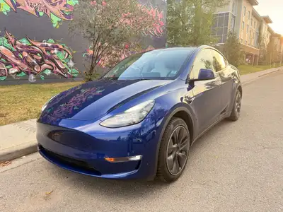 2023 Tesla Model Y Long Range AWD – 52,170 km – One Owner, No Accidents Discover the perfect balance...