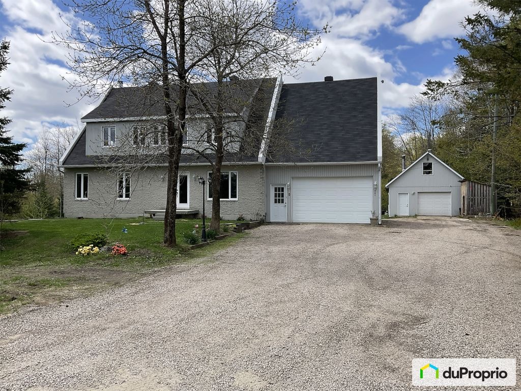 $789,000 - 2 Storey for sale in Ste-Catherine-de-la-JC — photo 1