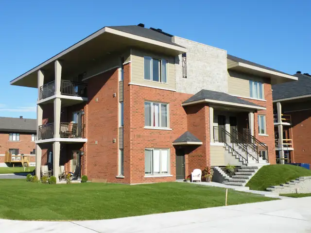 4½ - Des Aieux - Condo-Style Unit - Lebourgneuf