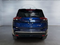 The 2024 Nissan Rogue Platinum AWD blends upscale design, modern technology, and intelligent all-whe... (image 3)