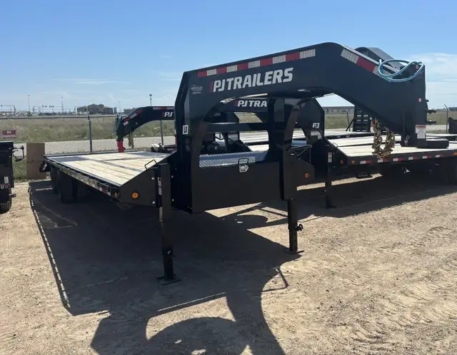 2026 PJ Trailers 32' Gooseneck Low-Pro Flatdeck with Duals 30K  in Cargo & Utility Trailers in Saskatoon - Image 19