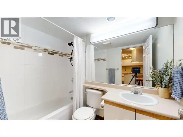 C210 40140 WILLOW CRESCENT Squamish, British Columbia in Condos for Sale in Sunshine Coast - Image 20