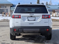This Jeep Cherokee has a durable Intercooled Turbo Gas/Electric I-4 1.6 L/98 engine powering this Va... (image 6)