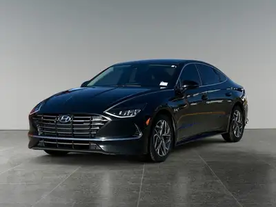 Thanks for viewing our House Of Cars Chinook Inventory! AMVIC licensed dealer! The 2021 Hyundai Sona...