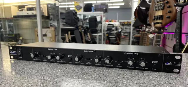 ART CX311 2-way Crossover w/ Subwoofer Output in Pro Audio & Recording Equipment in City of Toronto - Image 2