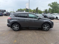 2017 Toyota RAV4 LE Reliable, Efficient & Ready for Adventure! Loeppky Auto Sales is proud to offer... (image 5)