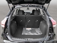 This Nissan Kicks Play has a strong Regular Unleaded I-4 1.6 L/98 engine powering this Variable tran... (image 6)