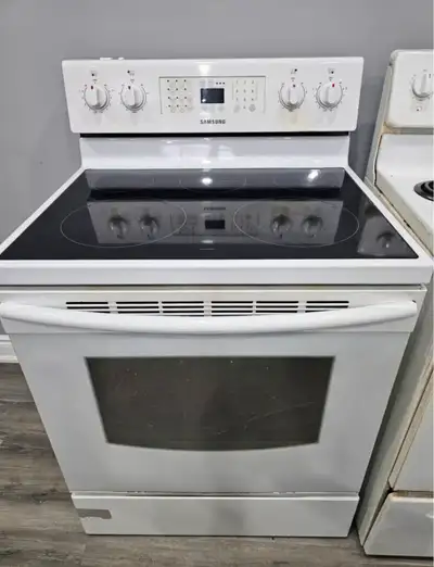 Samsung 30" White Electric Ceramic Top Stove Oven Range, View more