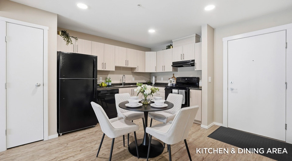 Pet-Friendly Three Bedroom Two Bath with In-suite Laundry for Re 5