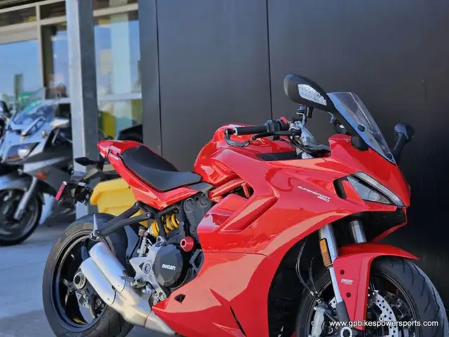 2023 Ducati Supersport 950 Ducati Red in Sport Bikes in Oshawa / Durham Region - Image 10