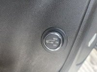 3.6L V6 | HEATED & COOLED FRONT BUCKET SEATS | HEATED REAR SEATS | HEATED STEERING WHEEL | LEATHER |... (image 9)