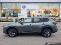 Navigate Canadian roads with unwavering confidence in this 2024 Nissan Rogue S, equipped with dynami... (image 1)