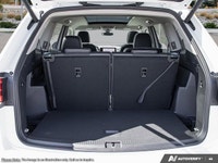 This Volkswagen Atlas boasts a Intercooled Turbo Regular Unleaded I-4 2.0 L/121 engine powering this... (image 7)