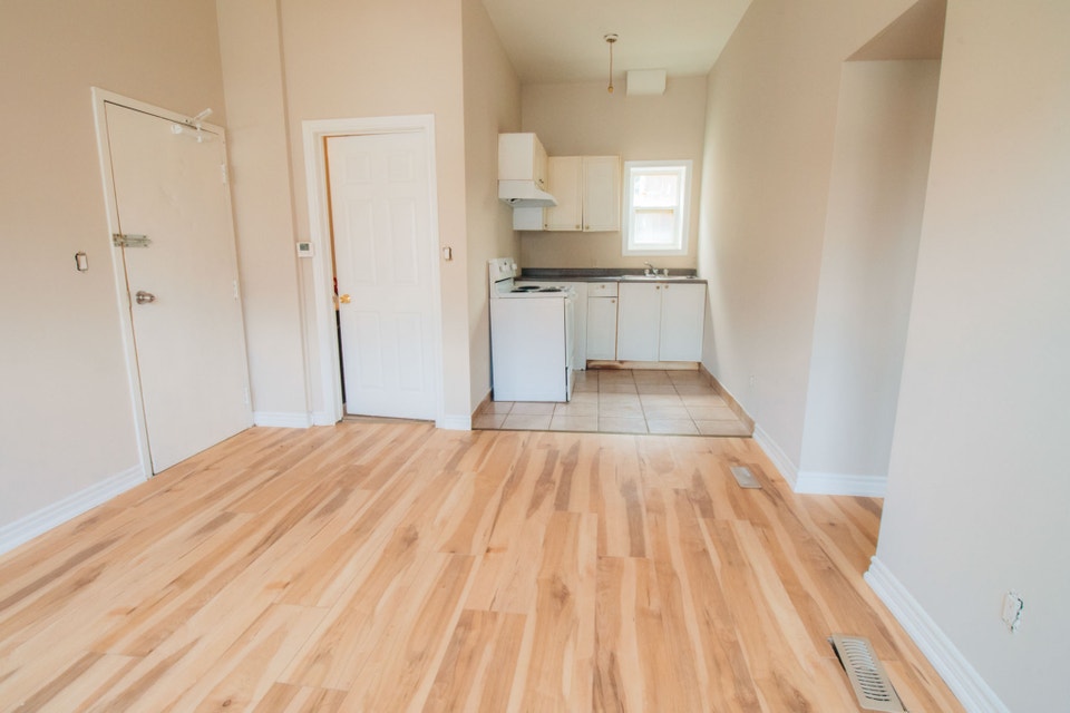 241 Gibson Ave, Hamilton (2) - 1 Bedroom Apartment 4