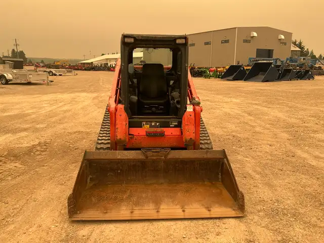 2018 KUBOTA SVL75-2 Skidsteer GONE TO 6&6 AUCTION in Heavy Equipment in Barrie - Image 3