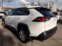 **CARS TRUCKS SUV 4X4 VAN AWD EDMONTON FINANCING AVAILABLE EASY FINANCING ** 2024 TOYOTA RAV4 ALL WH... (image 7)