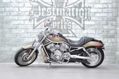 2004 Harley-Davidson V-Rod VRSCA for sale! Fresh out of our shop with brand new Dunlop Sportmax tire...