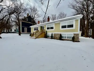 77A Rennies Mill Road is located right in the heart of St. John's and within walking distance to Sig...