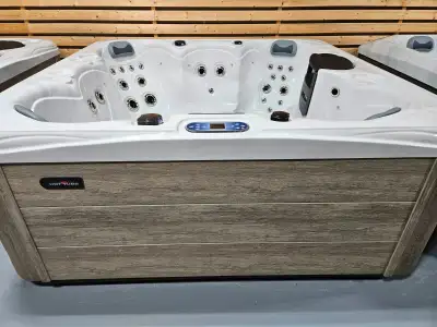 OPEN SEATING HOT TUB PERFECT FOR 6, View more