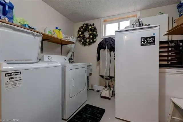 Lease 1Bed / 1Bath Lower Unit in Peterborough - utilities Incl in Long Term Rentals in Peterborough - Image 9