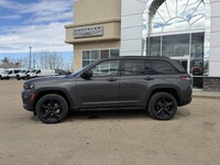 This Jeep Grand Cherokee delivers a Regular Unleaded V-6 3.6 L/220 engine powering this Automatic tr... (image 2)