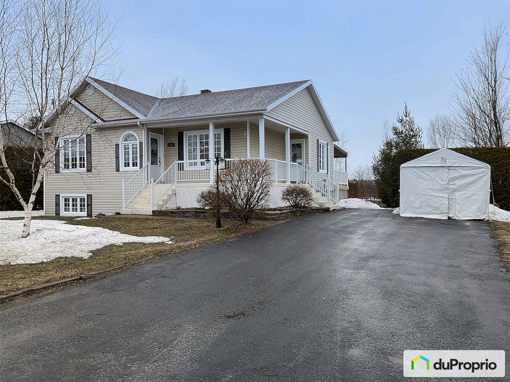 $445,900 - Bungalow in Deschambault-Grondines (Deschambault) — photo 1
