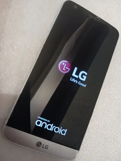 LG G5 / Unlocked 32GB Storage 4GB RAM 16MP Operating Excellent MINT Condition Android 8.0.0 Good Bat...