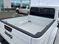 Experience adventure-ready capability with the 2022 Jeep Gladiator Rubicon, now available at Energy... (image 4)