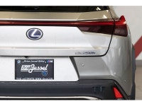 Navigation, Sunroof, Cooled Seats, Heated Seats, Blind Spot Monitoring, Lane Keep Assist, Apple CarP... (image 8)