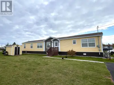 Beautiful, Modern Minihome in a Well-Maintained Park This is truly one of the nicest, prettiest mini...