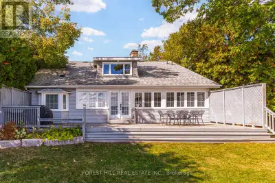 Discover an extraordinary and rare waterfront opportunity on the shores of beautiful Lake Simcoe, of...