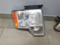 Ford F 150 Head Lights