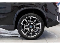 2025 BMW X1 xDrive28i 2.0L 4-Cylinder DOHC 16V TwinPower Turbo AWD 7-Speed Automatic EXTERIOR - BLAC... (image 7)