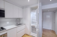 Renovated Akelius one bedroom apartment for rent. Located near Decelles Ave in the Cote-des-Neiges n... (image 2)
