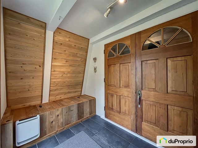 $625,000 - Bungalow for sale in Sutton — photo 2