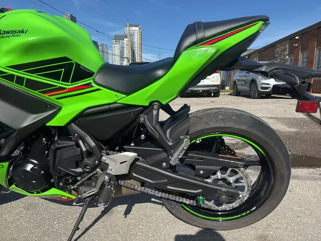 2024 Kawasaki Ninja 650 ~ NINJA 650 ~ ABS ~ KRT EDITION ~ NICE B in Sport Bikes in City of Toronto - Image 17